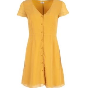 Wilfred Zelie dress in yellow